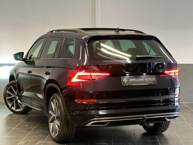 Škoda Kodiaq 1.5 TSI Sportline Business 7p. | Full | Nap | Trekhaak | Pano | Keyless |