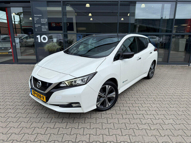 Nissan Leaf Tekna 40 kWh *Trekhaak & ACC*