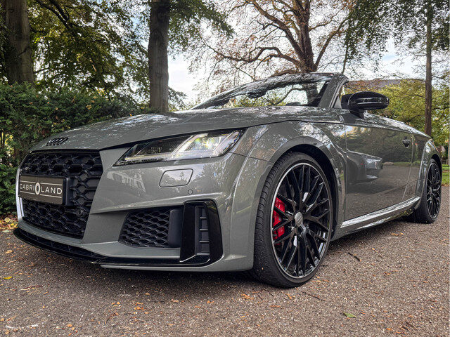 Audi TT TTS Roadster Competition, B&O, Carbon