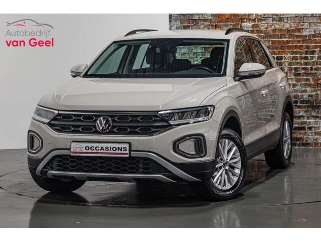 Volkswagen T-Roc 1.5 TSI Life Business I Afneembare trekhaak I Stoelverwarming