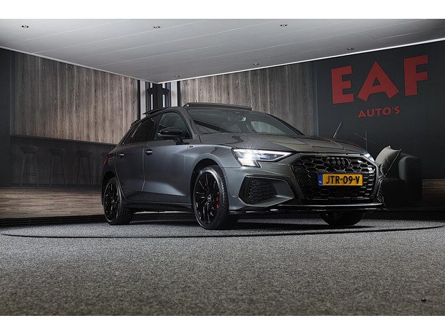 Audi A3 Sportback 45 TFSI e RS3 Look / 245 PK / RS Zetels / B & O / Head Up / 360 Camera / Virtual C