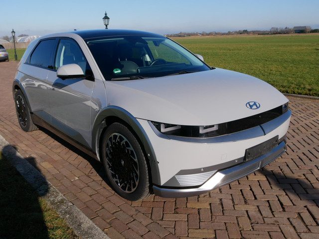 Hyundai IONIQ 5 Connect+ 73kWh SOLAR LEATHER NAVI ** 17599 NETTO **