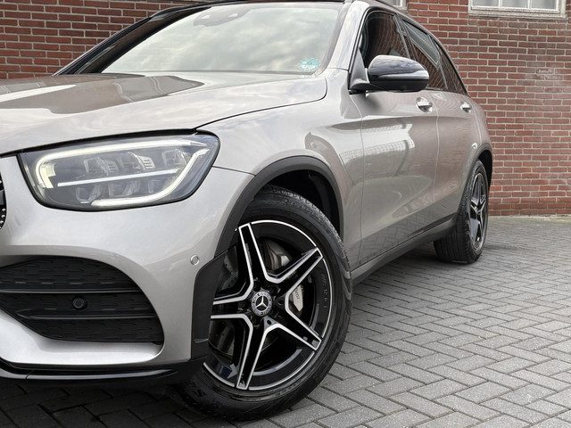 Mercedes-Benz GLC 300e 4MATIC Premium Plus AMG