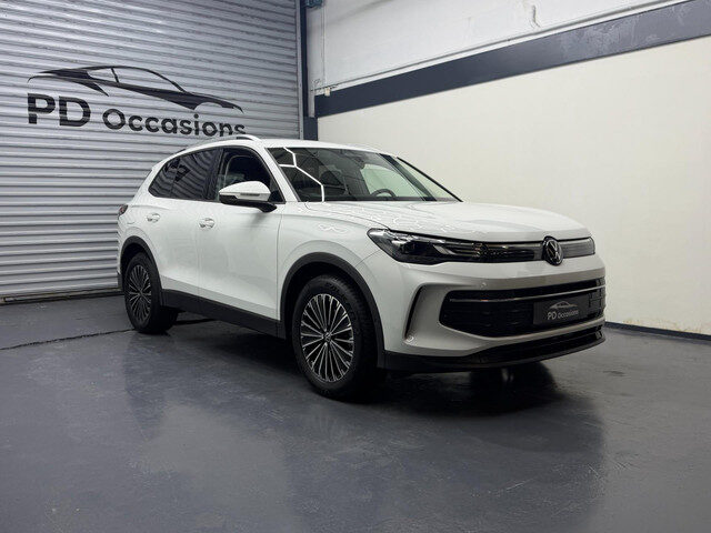 Volkswagen Tiguan 1.5 eTSI Life Edition - Camera - Winterpack - ACC - Sfeerverlichting