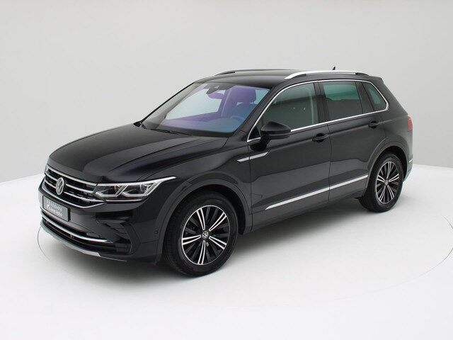 Volkswagen Tiguan 1.5 TSI Elegance Camera, Trekhaak, Carplay, Sfeerverlichting