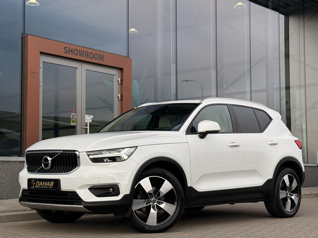Volvo XC40 1.5 T3 | Pano | Navi | ACC | Achteruitrijcamera | Stoelverwarming | Apple Carplay |