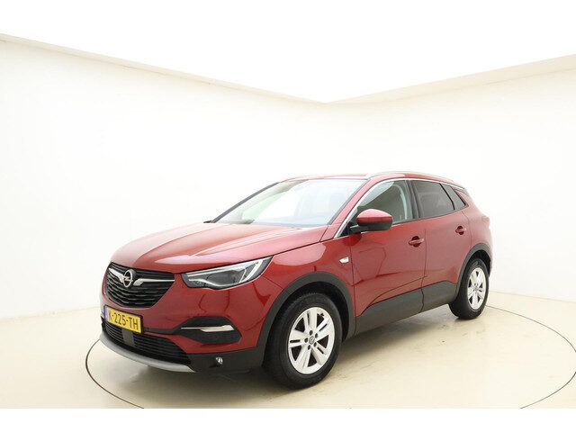Opel Grandland X 1.2 Turbo Business Executive