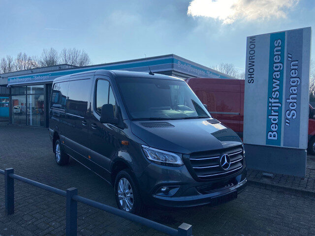 Mercedes-Benz Sprinter 319 CDI L2H1 Elec. Schuifdeur | 360° Camera | DIStronic | LED | Betimmering