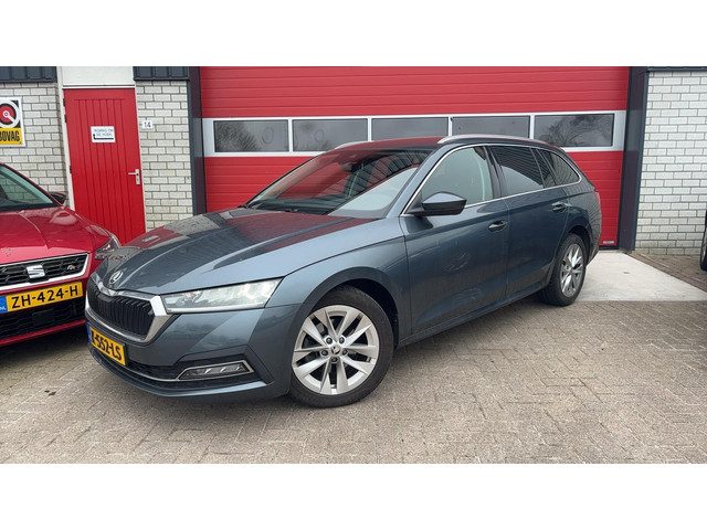 Škoda Octavia Combi 1.0 e-TSI Business Edition