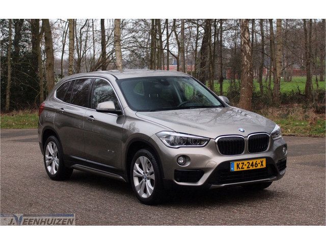 BMW X1 sDrive18i Centennial High Executive
