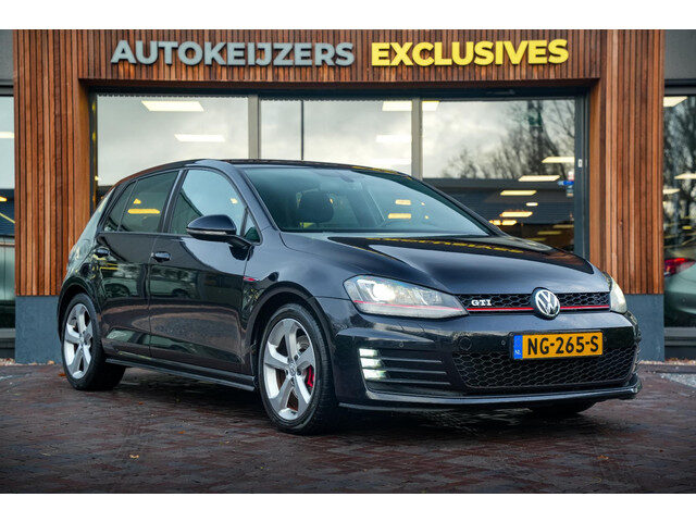 Volkswagen Golf 2.0 TSI GTI