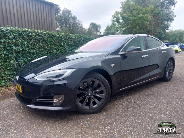 Tesla Model S 75D Base