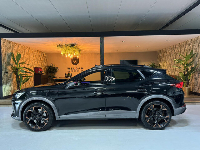 Cupra Formentor 1.4 e-Hybrid VZ Performance Garantie Pano Camera StuurVW StoelVW Sfeer ACC Clima Nav