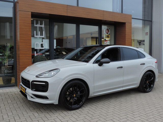 Porsche Cayenne Coupé 3.0 E-Hybrid Platinum Ed 69000km | NLauto | BTW | 22” | Sportchrono | Panodak