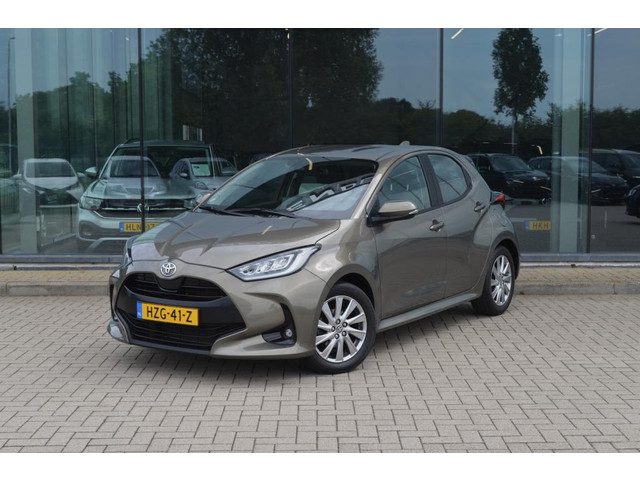 Toyota Yaris 1.5 VVT-i Dynamic | Verwarmde voorstoelen | Verwarmd stuurwiel | Led