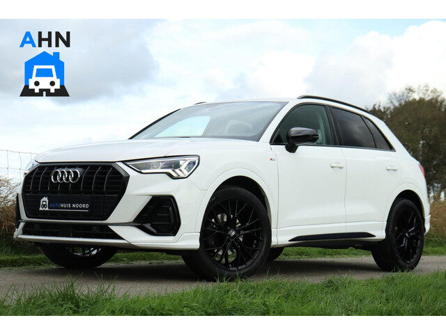 Audi Q3 35 TFSI / S-Line / Black Optic / 150PK / Matrix LED / DSG / Navi / ACC / PDC / Trekhaak / 19