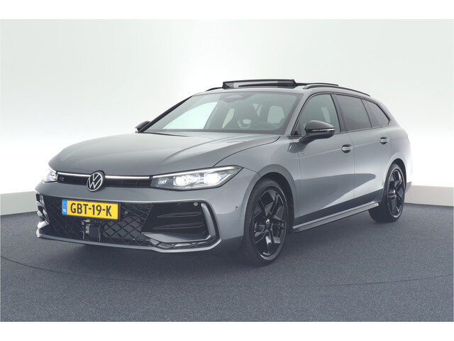 Volkswagen Passat Variant 1.5 eTSI 150pk DSG R-Line Business Black Style