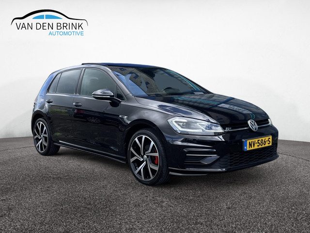 Volkswagen Golf 1.0 TSI R-line Dynaudio Pano LED