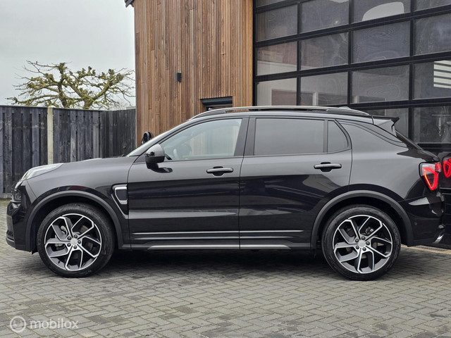 Lynk&Co 01 1.5 PHEV BLACK EDITION PANO 360CAM ACC CARPLAY