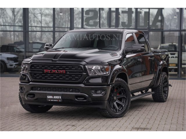 Dodge Ram Pick-Up SPORT | 5.7 V8 4x4 HEMI | PANORAMA DAK | GROOTSCHEM 12 INCH | LPG | Diamond Black