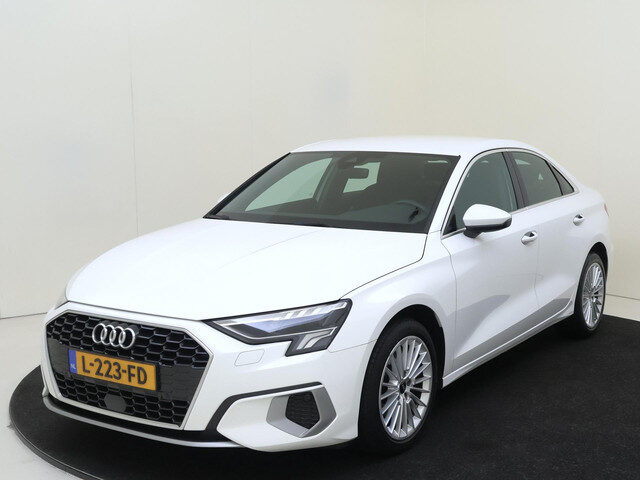 Audi A3 Limousine 30 TFSI Business edition