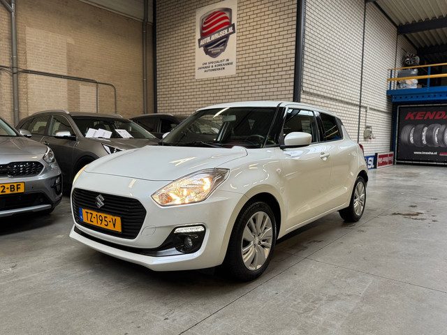 Suzuki Swift 1.2 SELECT 4 CYLINDER MOTOR PARELMOER NAVIGATIE / CAMERA AIRCO NL AUTO NAP!!