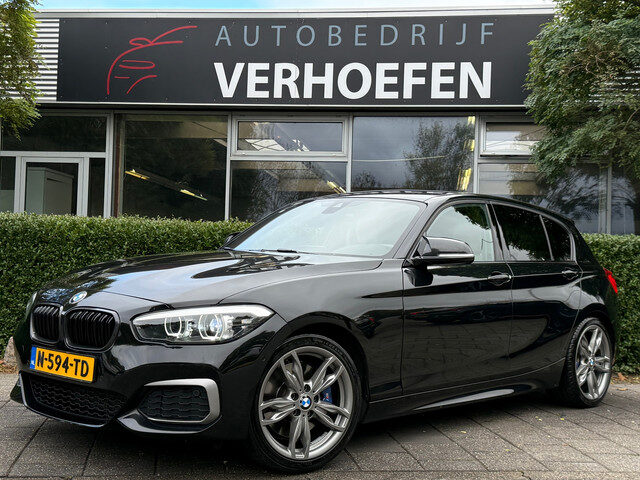 BMW 1 Serie M140i xDrive Centennial High Executive - M-PERFORMACE UITLAAT - APPLE CARPLAY DOWNPIPE -