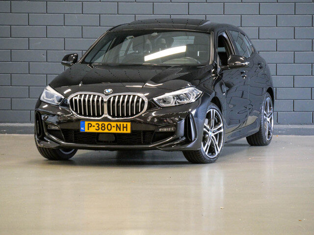 BMW 1 Serie 118i Automaat M-Sport High Executive