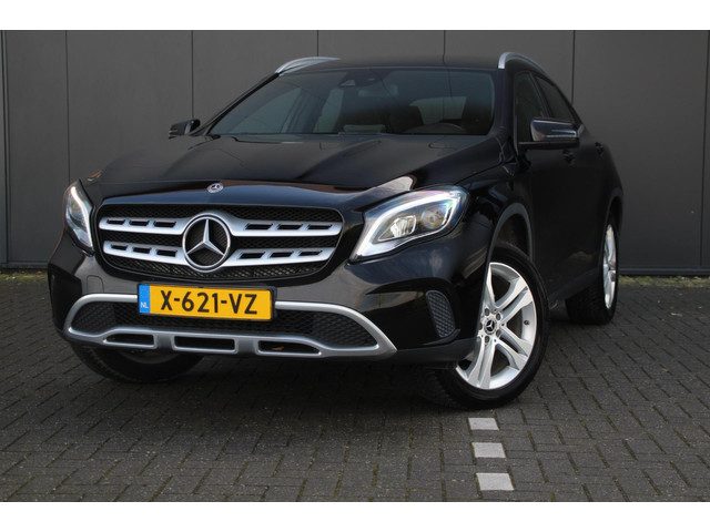 Mercedes-Benz GLA Mercedes-Benz GLA-klasse 200 | Stoelverwarming |Trekhaak | Navigatie |