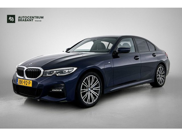 BMW 3 Serie 330e High Executive M-Sportpakket (Dealer OnderH, Navi Pro, Camera, PDC V+A, Cruise Con,