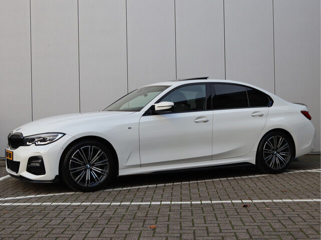 BMW 3 Serie 320i M-sport High Executive