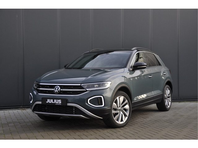 Volkswagen T-Roc 1.5 TSI DSG Life ACC LED NAVI DAB