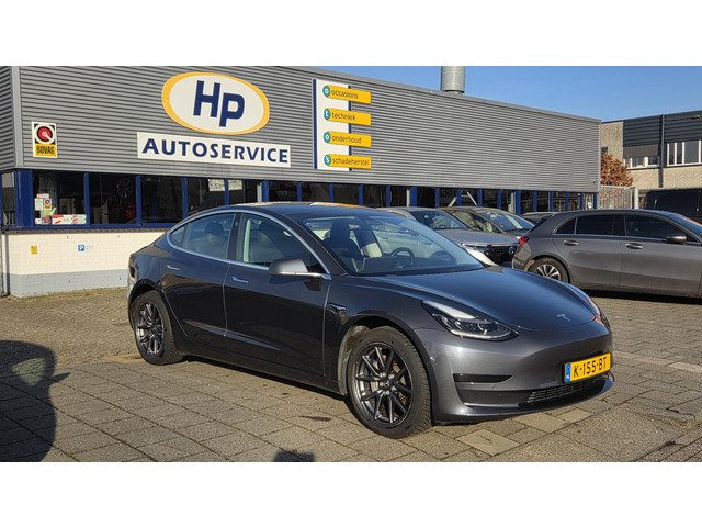 Tesla Model 3 Standard RWD Plus 60 kWh