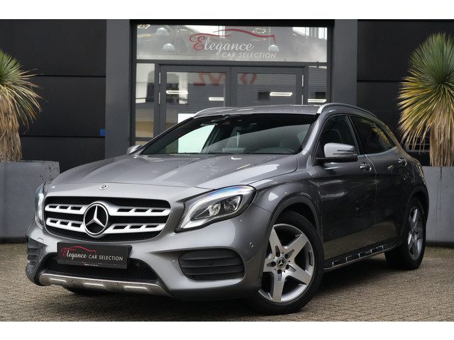 Mercedes-Benz GLA 180 Business Solution AMG