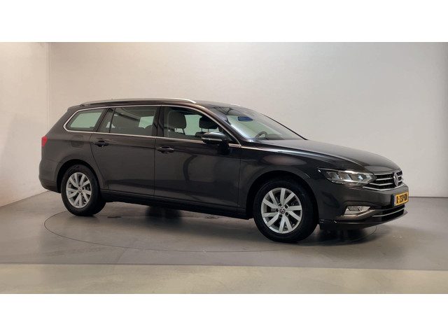 Volkswagen Passat Variant 1.5 TSI 150pk DSG Business Virtual Cockpit Navigatie Camera DAB+