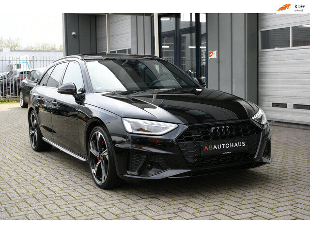 Audi A4 Avant 40 TFSI quattro 3x S edition/Navi/Rs Stoelen/Pano/Keyless/Camera