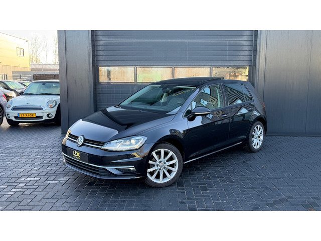 Volkswagen Golf 1.0 TSI Highline Pano|Navi|DAB+