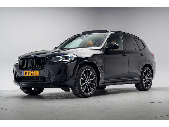 BMW X3 xDrive30e M Sport Shadow [ M-stoelen Panorama 360°cam Stoelverwarming ]