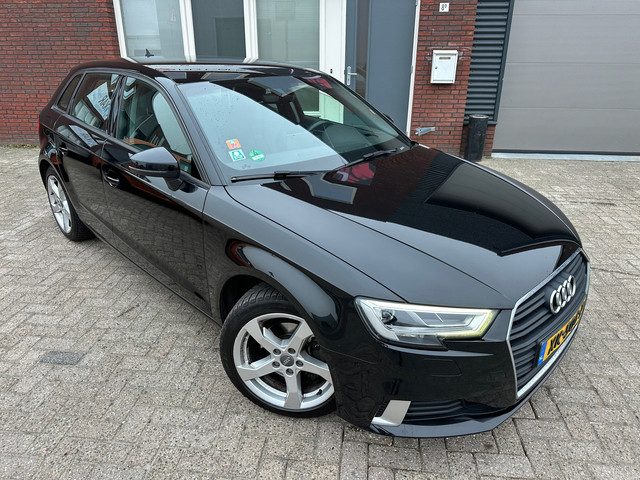 Audi A3 Sportback 30 TFSI Sport Lease Edition / Navi / PDC / Airco / NAP