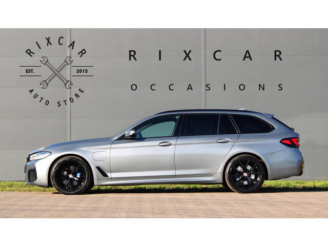 BMW 5 Serie touring 530e xDrive BusinessEditionPlus Laser Schaalstoelen HUD