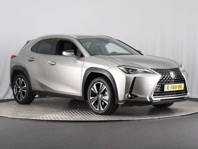 Lexus UX 250h F Sport Line