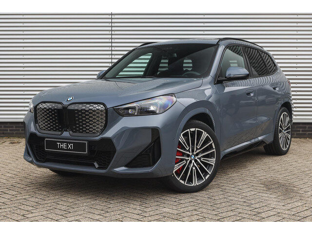 BMW iX1 xDrive30 High Executive M Sport