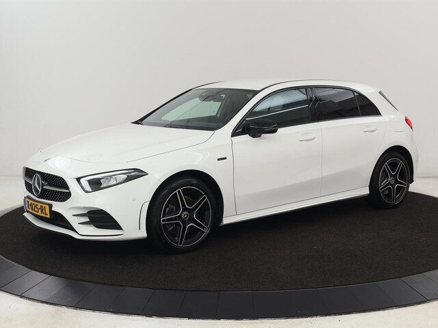 Mercedes-Benz A-Klasse 250e AMG Limited | Stoelverwarming | Widescreen |