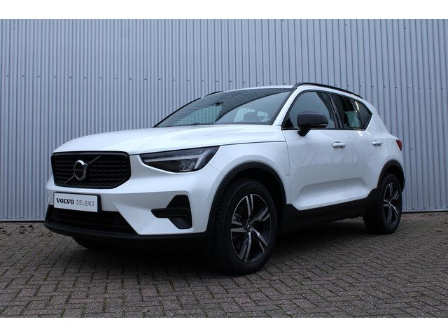 Volvo XC40 B4 Automaat Plus Dark