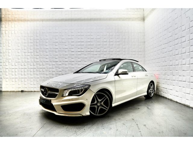 Mercedes-Benz CLA 200 AMG PANO LEER NAVI PDC NAP