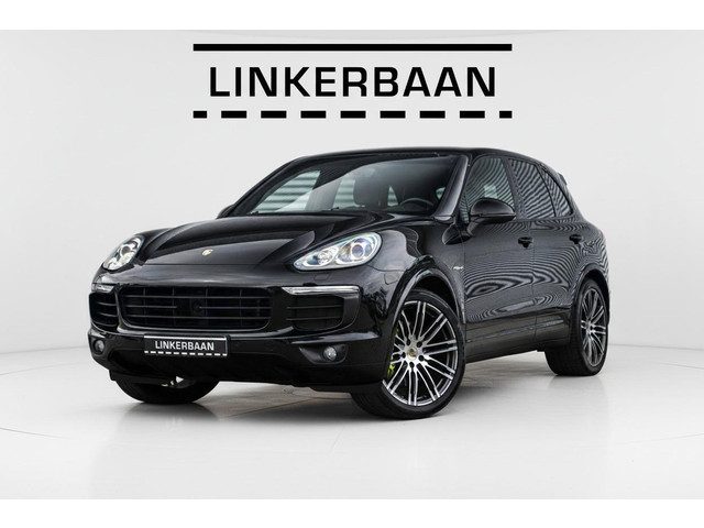 Porsche Cayenne 3.0 S E-Hybrid | Panodak | Luchtvering | Trekhaak | Bose | Sport Chrono | 21 inch |