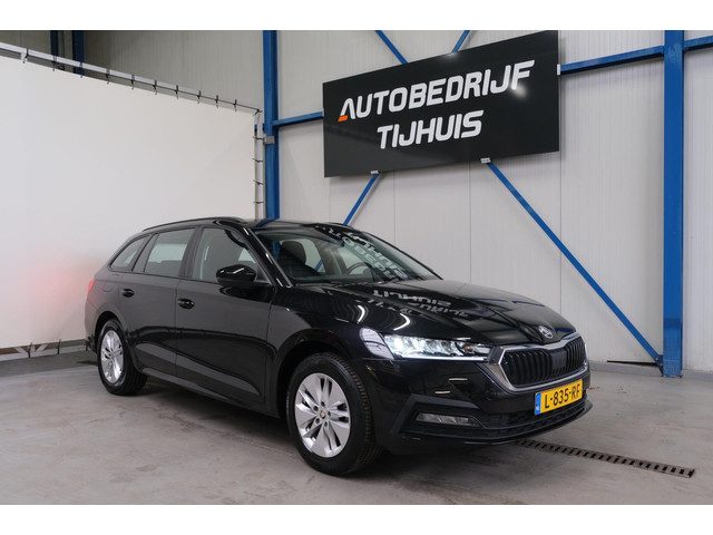 Škoda Octavia Combi 1.0 TSI Business Edition - N.A.P. Airco, Cruise, Navi, PDC.