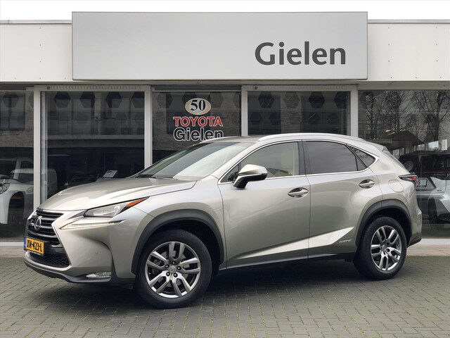 Lexus NX 300h AWD Luxury Line | Trekhaak, Navigatie, Leer, Stoelverwarming, Parkeersensoren, 18 inch