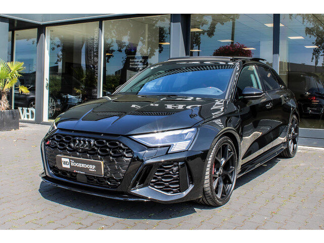 Audi RS3 Sportback 2.5 TFSI RS3 QUATTRO PANO B&O KERAMISCH 360 PERFORMANCE