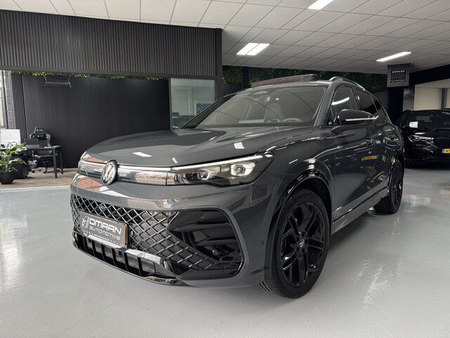 Volkswagen Tiguan 1.5 eTSI R-Line PANO HUD 360 LANE